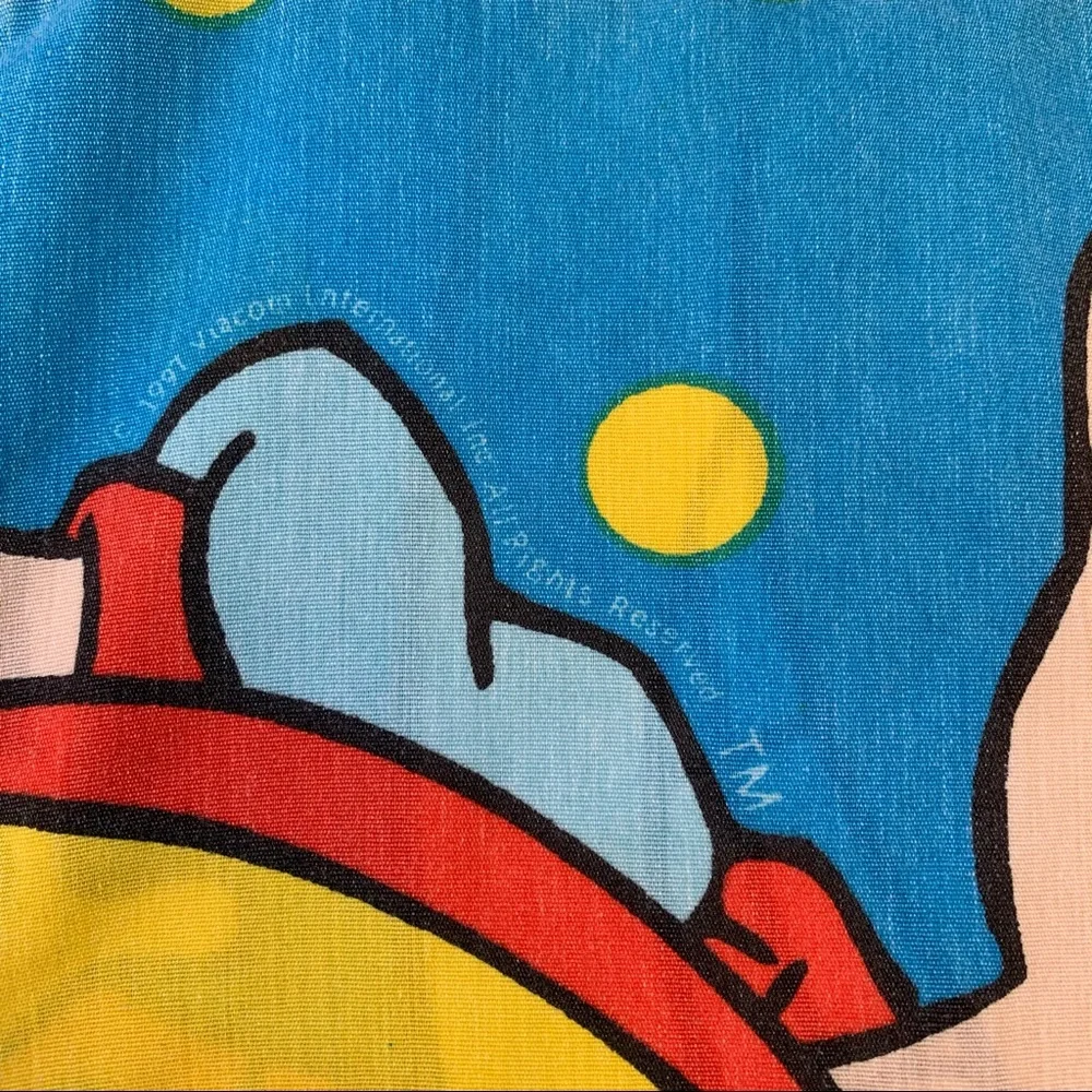 Vintage 90s Rugrats graphic pillow case